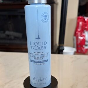 Drybar Liquid Glass Miracle Smoothing Sealant - Light Blue